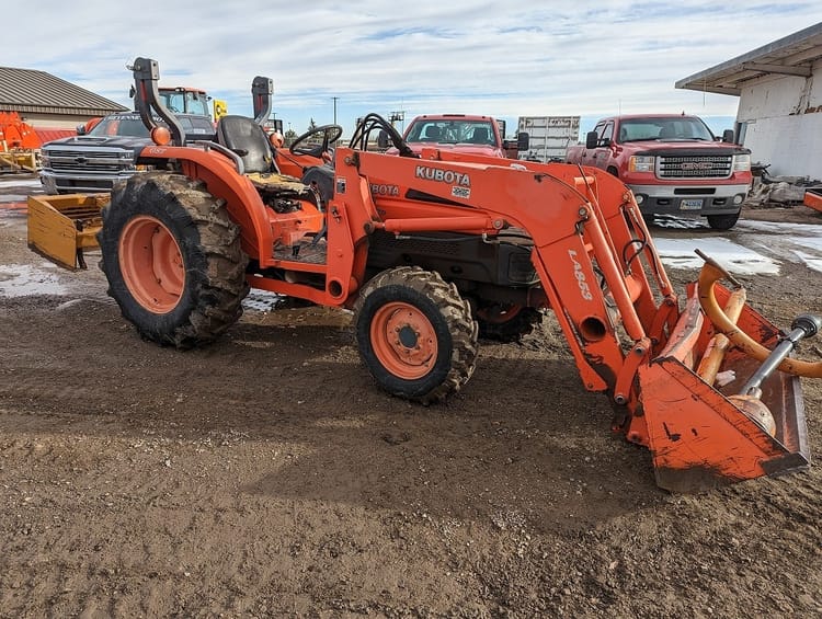 Kubota L4330GST