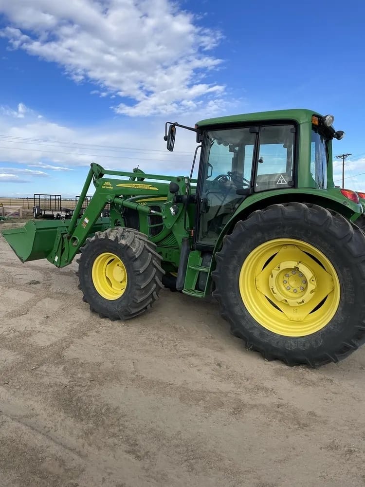 2009 John Deere 6430